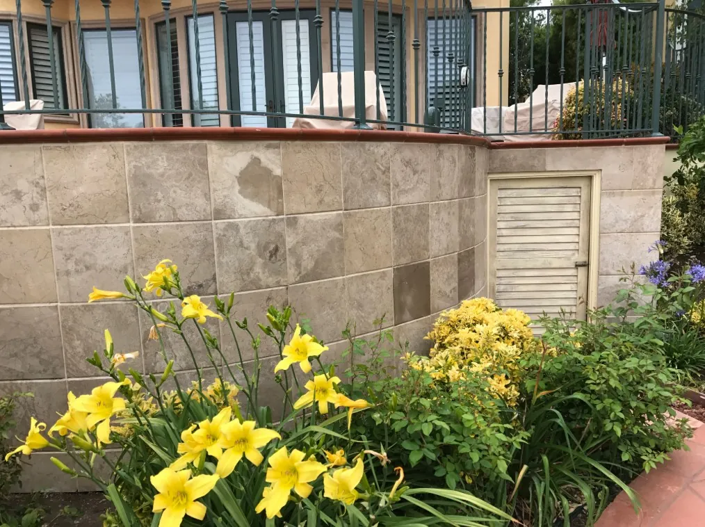 Exterior travertine stone wall
